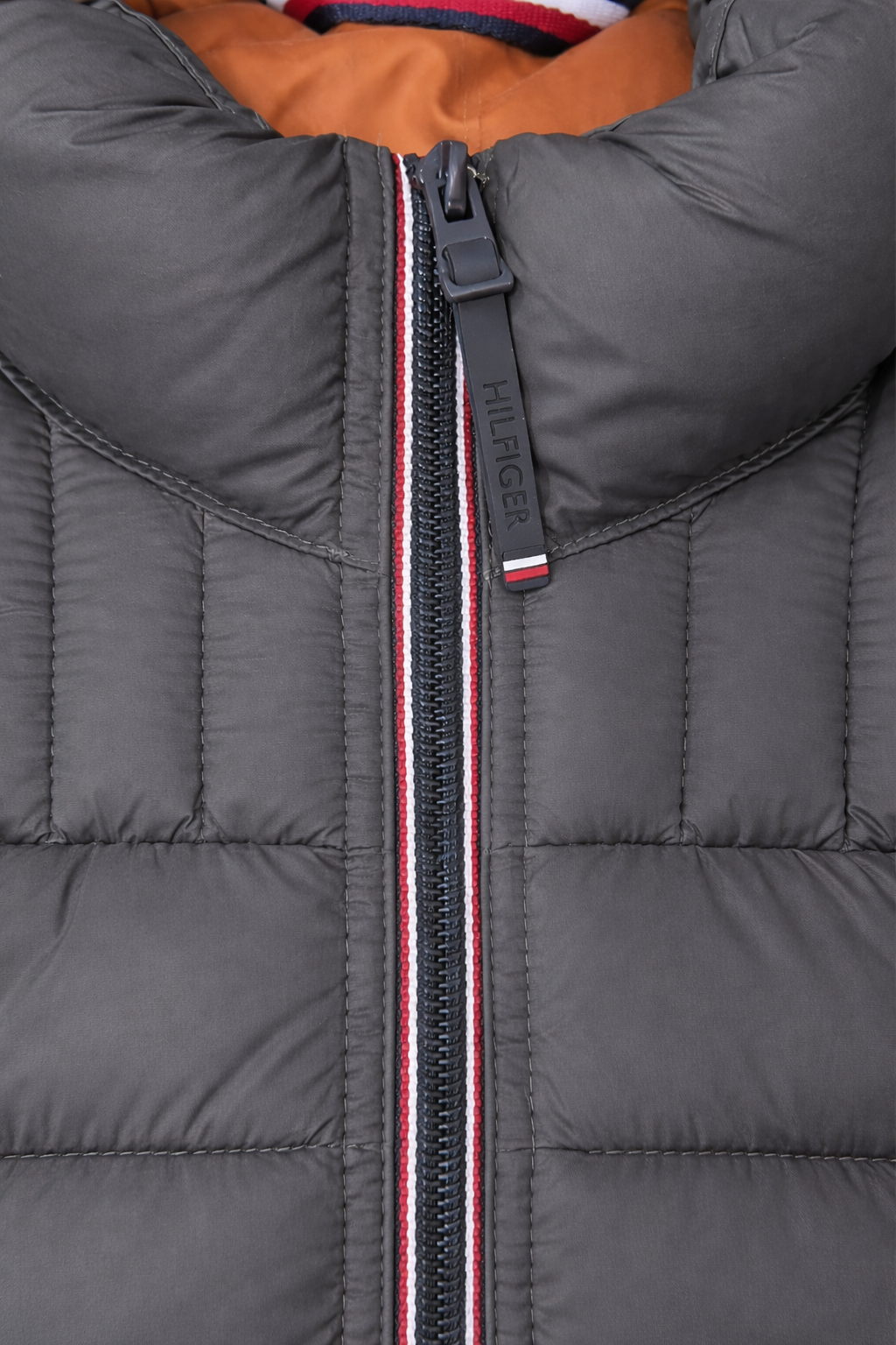 Tommy Hilfiger - Chaqueta ligera, plegable Ultra Loft con capucha - Plomo