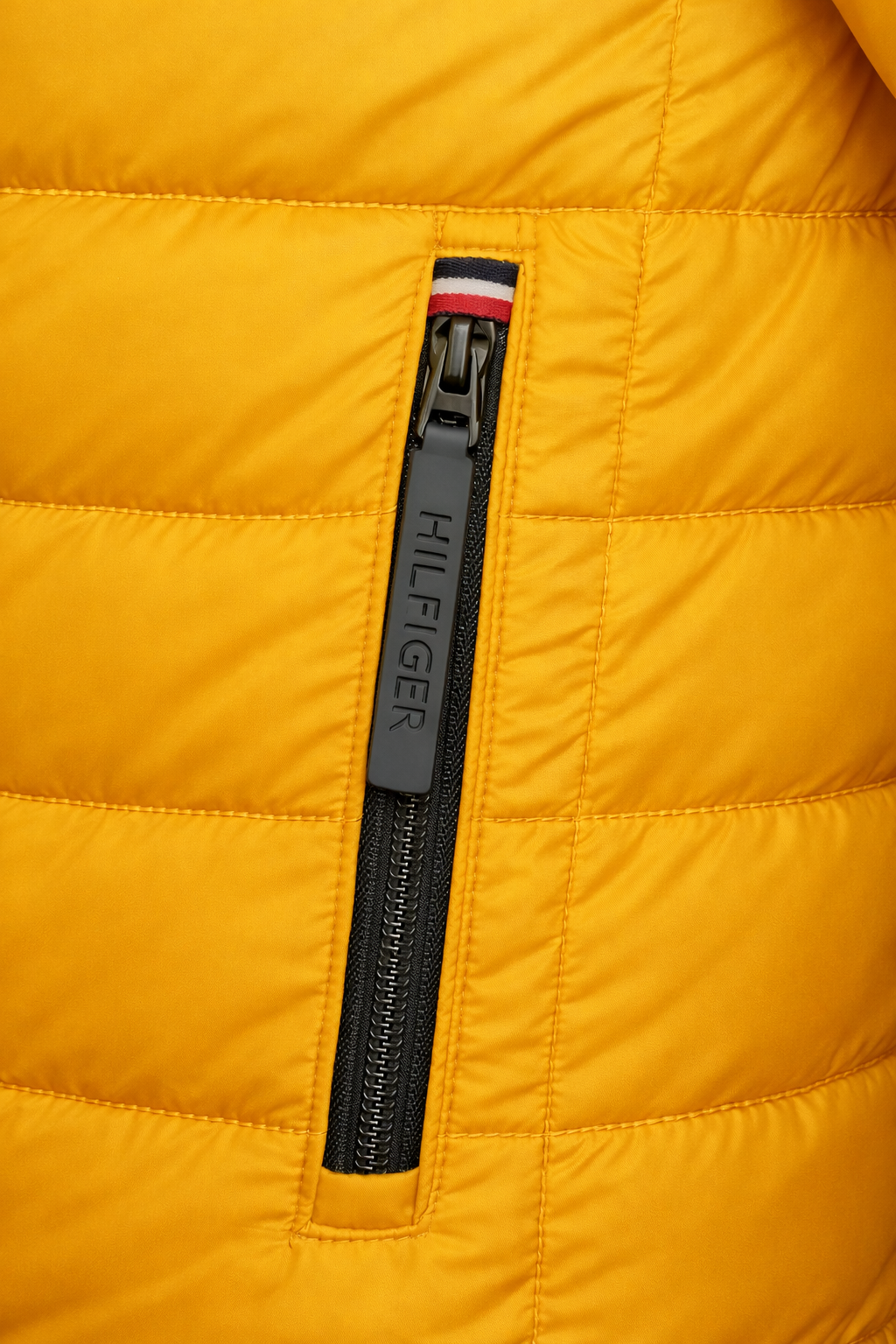 Tommy Hilfiger - Chaqueta ligera y plegable Ultra Loft - Oro amarillo