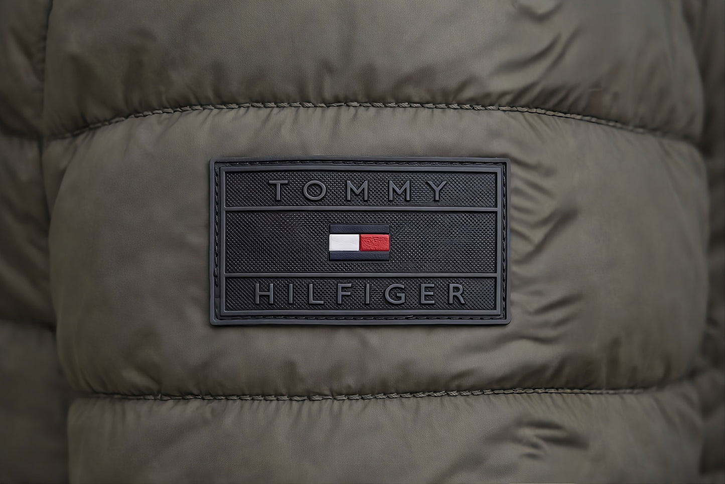 Tommy Hilfiger - Chaqueta ligera y plegable Ultra Loft - Verde Olivo